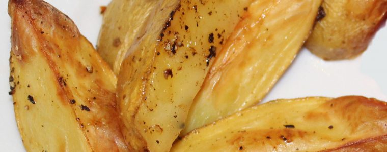 Ovnkartofler - tilbehør til aftensmad, som er nem og sund - find opskrifter og inspiration på danishthings.com