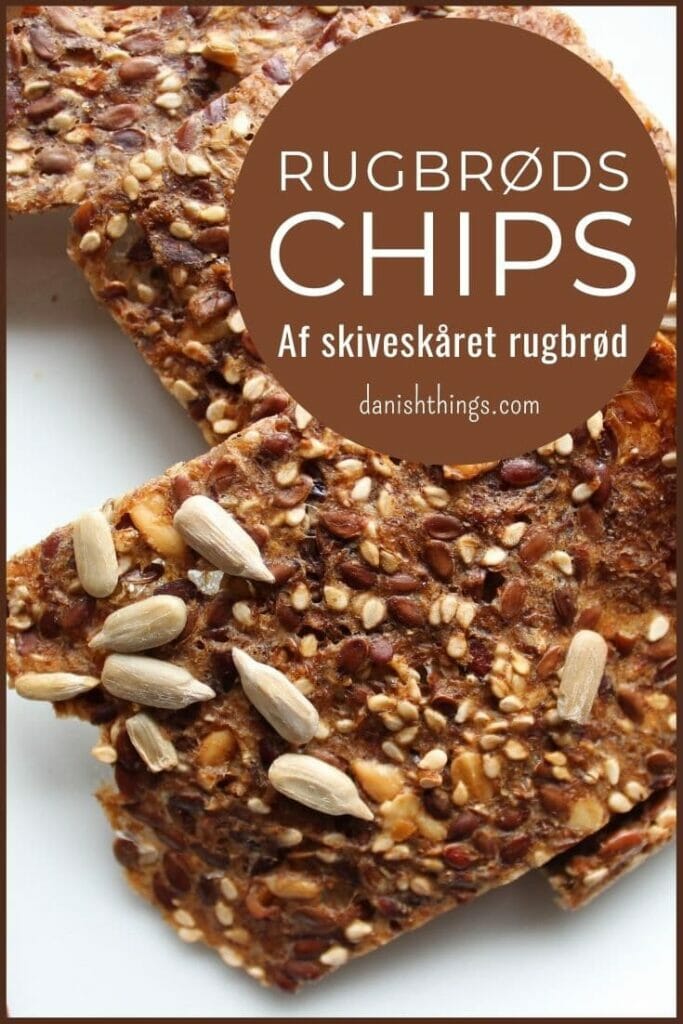 Rugbrødschips - lavet af almindelig skiveskåret rugbrød - Danish Things